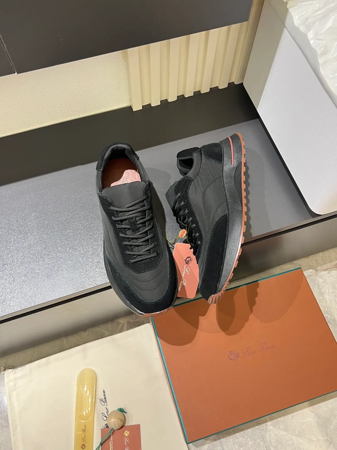 Men's men's shoes 💰p480Loro Men's men's shoes 💰piana niche Loro classic jogging shoes, men's lace-up casual shoes and sneakers, high-quality lightweight and comfortable fabrics, suitable for outdoor leisure, the color scheme is young and energetic, and it looks great with sportswear or casual suits! Size: 38-44 (45 customized)